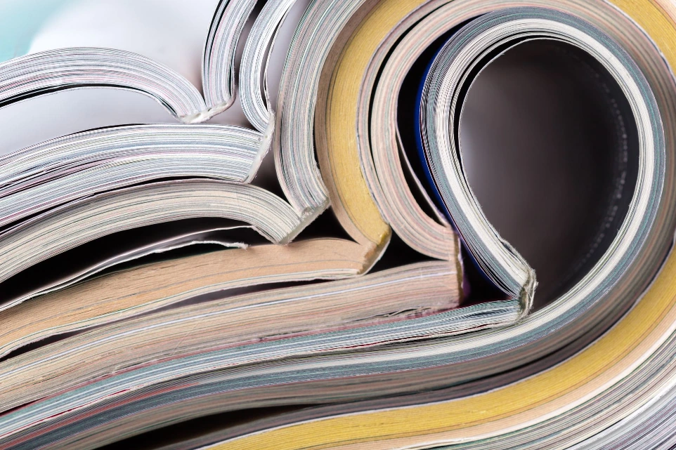 Livres dos carré collé